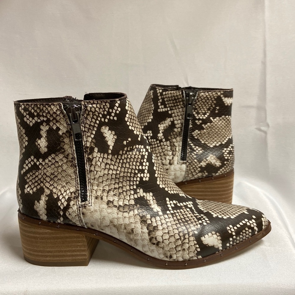 Bleeker & Bond Gwen Snakeskin Print Ankle Boot Bootie Brown Tan Size 6.5